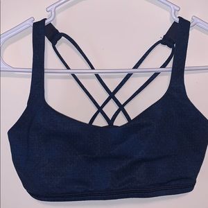 LULULEMON sports bra size 4!